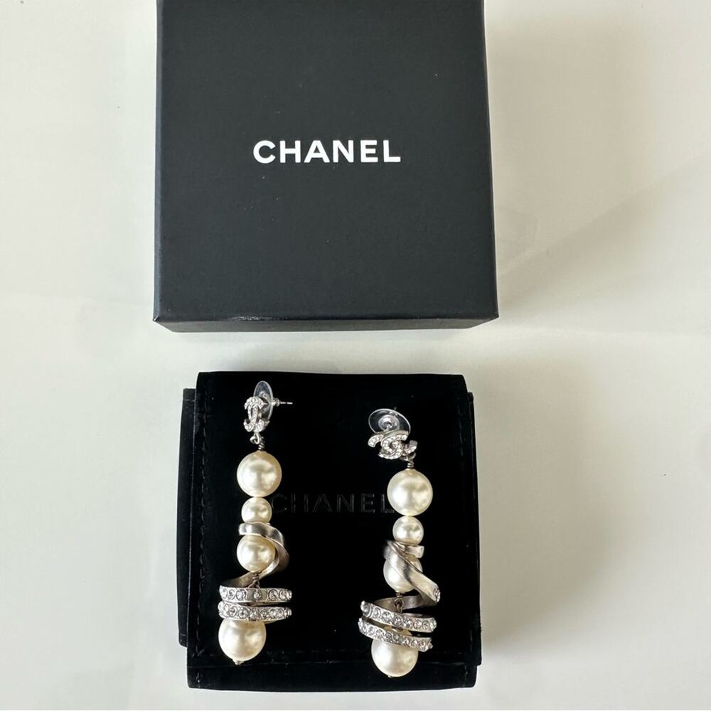 CHANEL earrings with big crystals Authentic